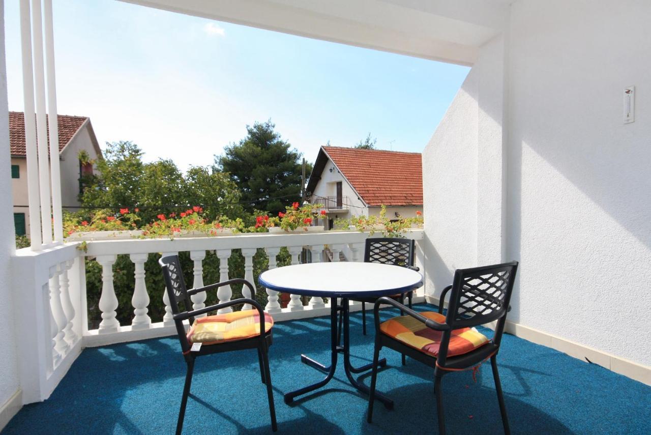 Apartments With A Parking Space Vodice - 2995 Екстер'єр фото